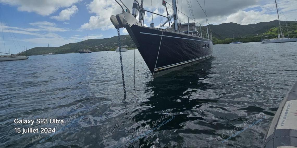 Wauquiez Pilote Saloon 60 : Beow and forward pulpit Wauquiez Pilote Saloon 60 : Beow and forward pulpit