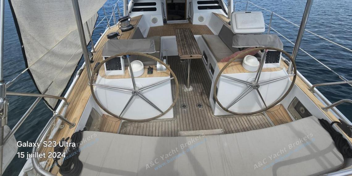 Wauquiez Pilote Saloon 60 : Double helm station Wauquiez Pilote Saloon 60 : Double helm station