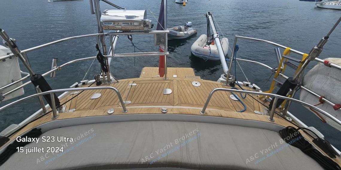 Wauquiez Pilote Saloon 60 : Seen from the cockpit Wauquiez Pilote Saloon 60 : Seen from the cockpit