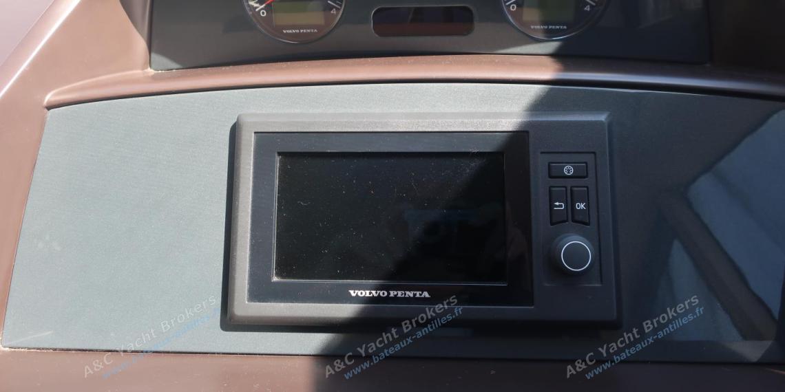 Princess 56 Fly bridge : Engine display Princess 56 Fly bridge : Engine display