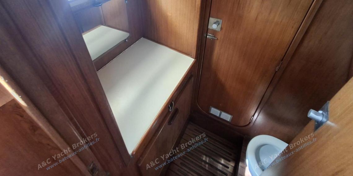 Jeanneau Sun Kiss 45 : Aft shower room Jeanneau Sun Kiss 45 : Aft shower room