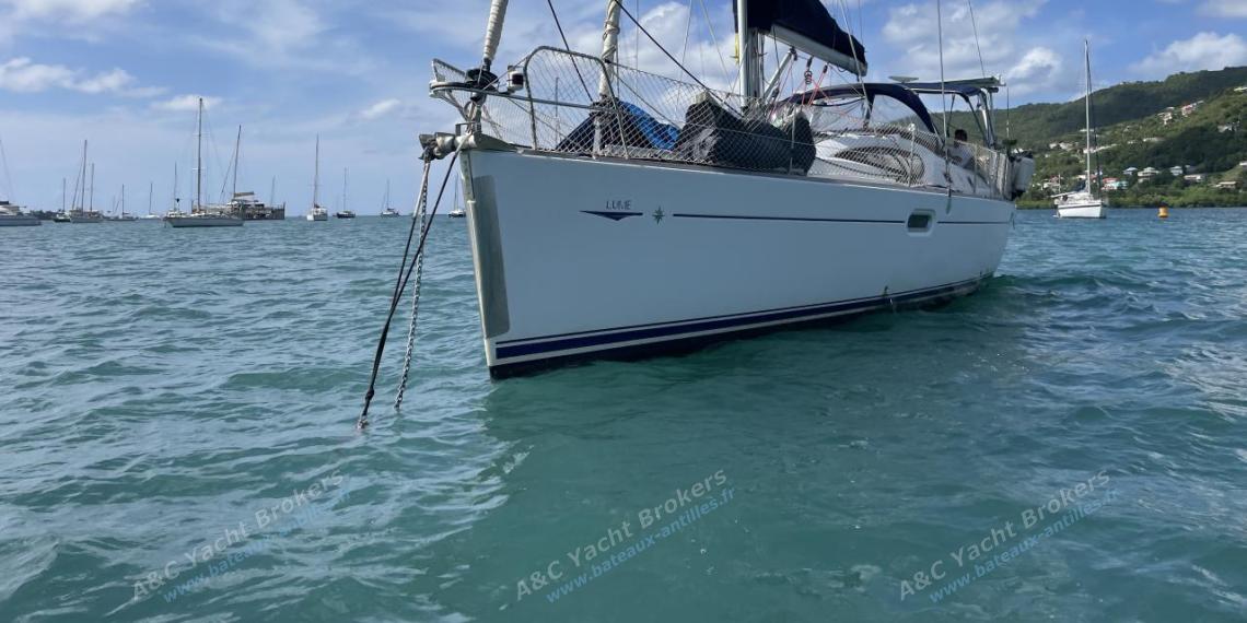 Jeanneau Sun Odyssey 42 DS : At anchor in Martinique Jeanneau Sun Odyssey 42 DS : At anchor in Martinique