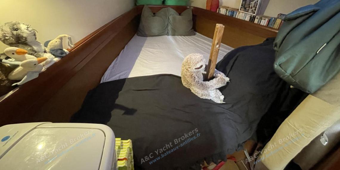 Jeanneau Sun Odyssey 42 DS : Forward cabin Jeanneau Sun Odyssey 42 DS : Forward cabin