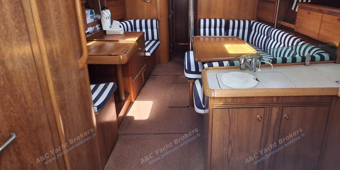 Jeanneau Sun Odyssey 43 : Saloon general view Jeanneau Sun Odyssey 43 : Saloon general view