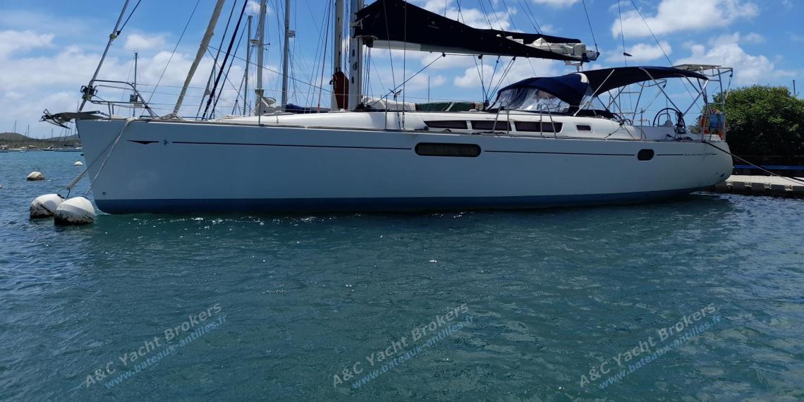 Jeanneau Sun Odyssey 44 i : At the pontoon in Martinique Jeanneau Sun Odyssey 44 i : At the pontoon in Martinique