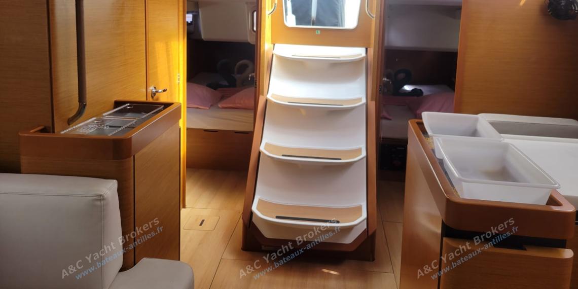 Jeanneau Sun Odyssey 440 : Seen from the forward cabins Jeanneau Sun Odyssey 440 : Seen from the forward cabins