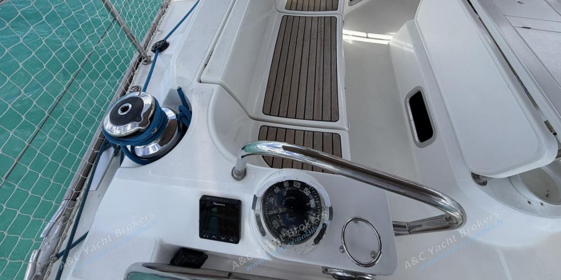 Jeanneau Sun Odyssey 44i Performance : Port cockpit winche Jeanneau Sun Odyssey 44i Performance : Port cockpit winche