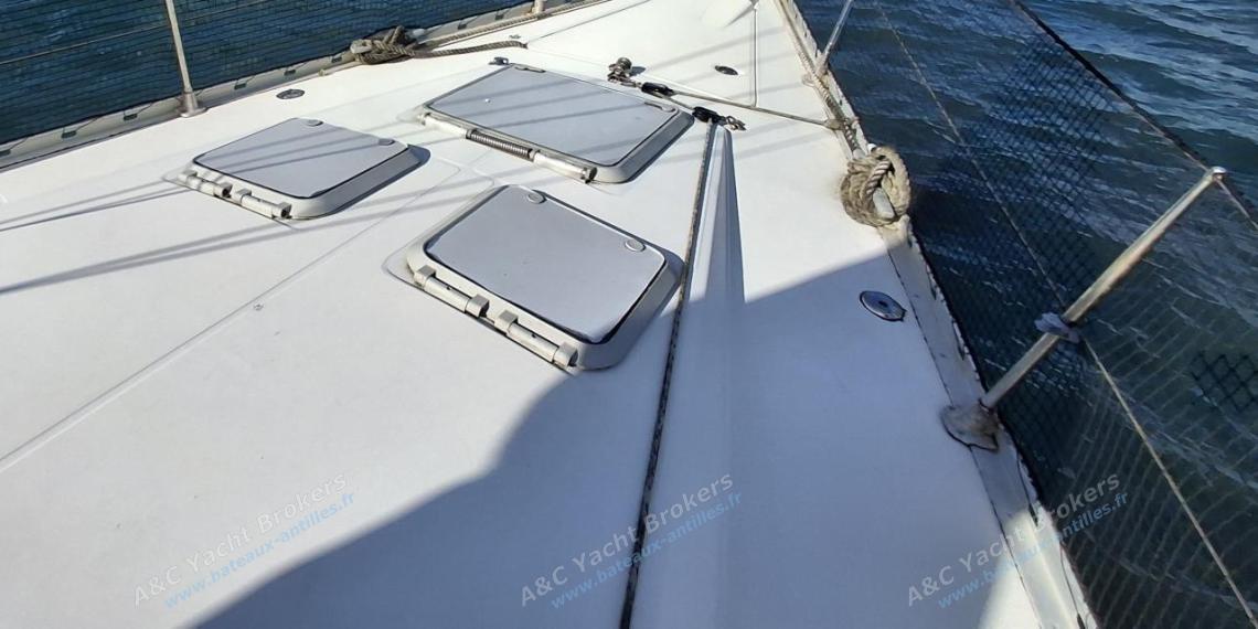 Jeanneau Sun Odyssey 45.2 : Forward deck Jeanneau Sun Odyssey 45.2 : Forward deck