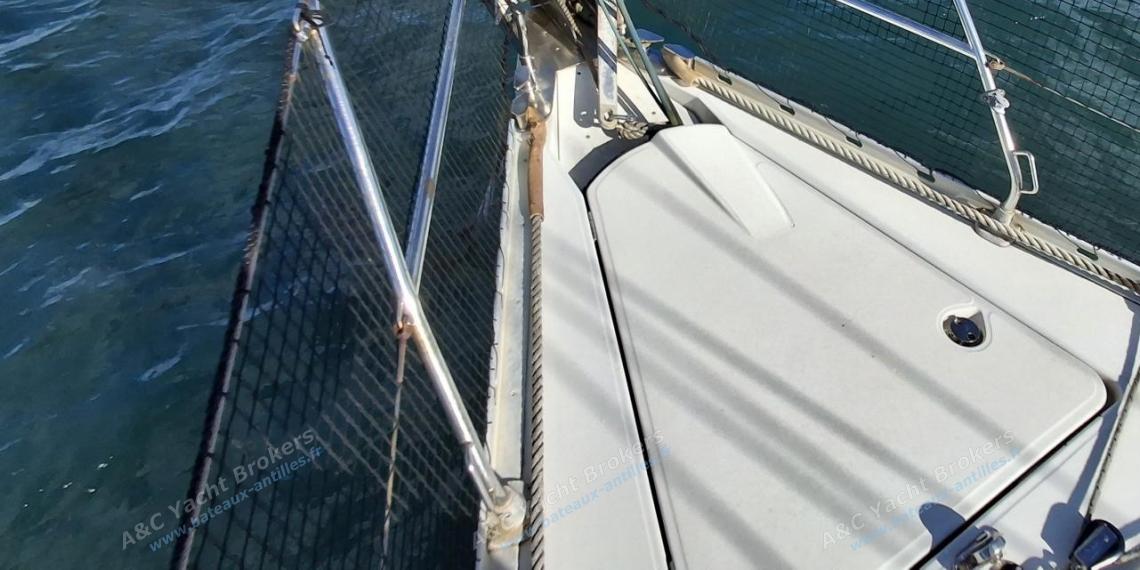 Jeanneau Sun Odyssey 45.2 : Genoa furling system Jeanneau Sun Odyssey 45.2 : Genoa furling system