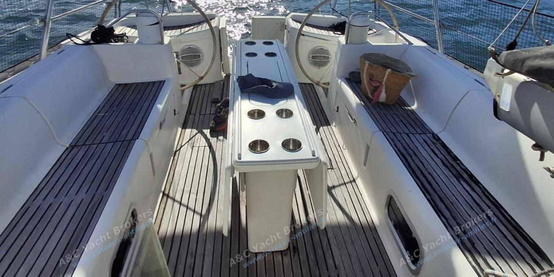 Jeanneau Sun Odyssey 45.2 : Cockpit other view Jeanneau Sun Odyssey 45.2 : Cockpit other view