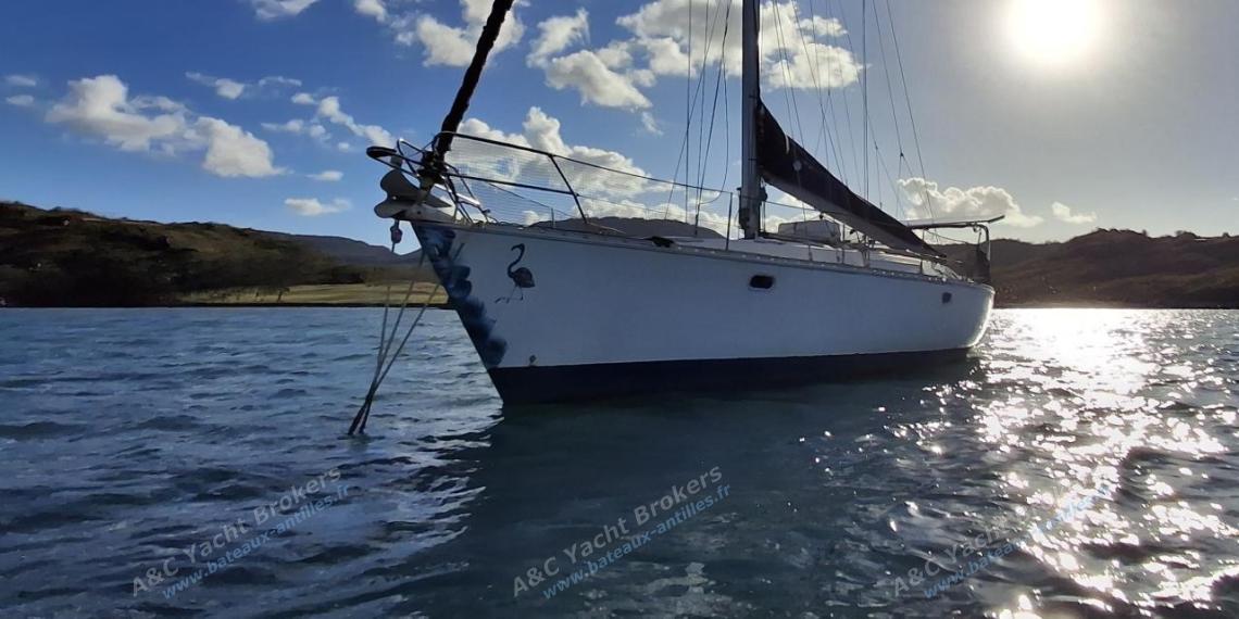 Jeanneau Sun Odyssey 45.2 : At anchor in Martinique Jeanneau Sun Odyssey 45.2 : At anchor in Martinique