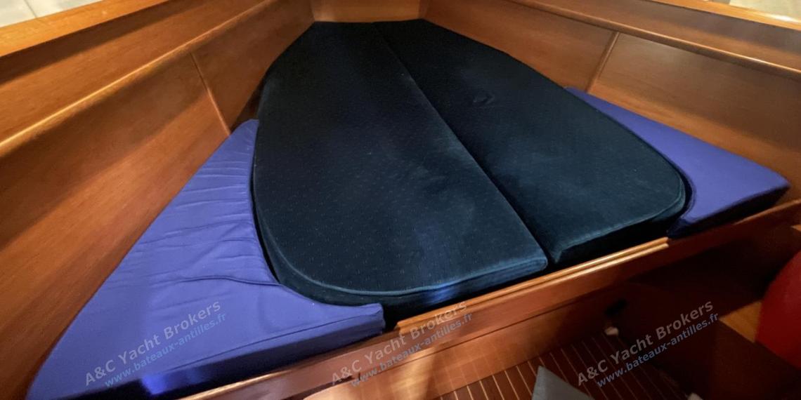 Jeanneau Sun Odyssey 45 : Forward cabin Jeanneau Sun Odyssey 45 : Forward cabin