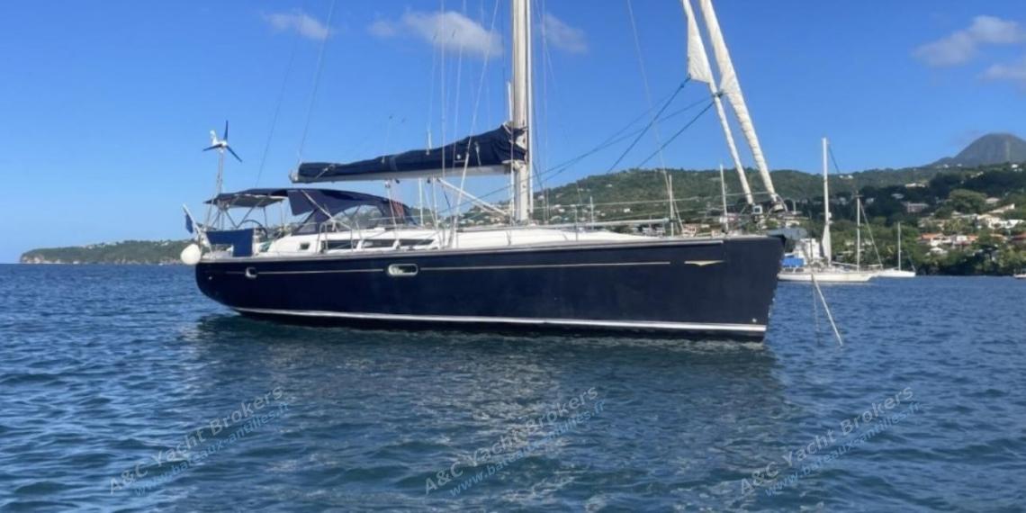 Jeanneau Sun Odyssey 45 : At anchor in Martinique Jeanneau Sun Odyssey 45 : At anchor in Martinique