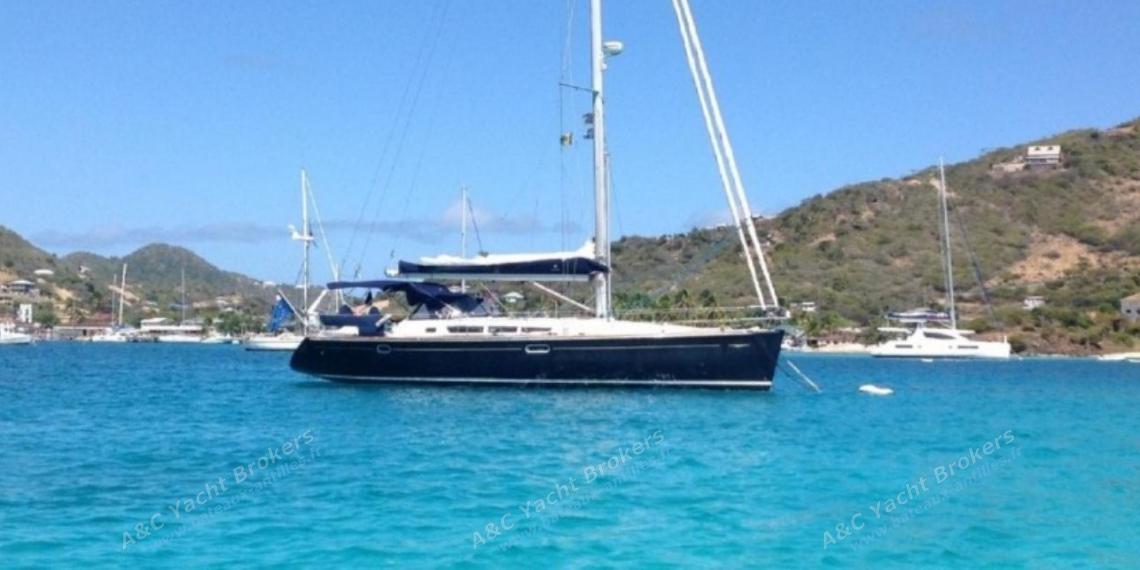 Jeanneau Sun Odyssey 45 : At anchor Jeanneau Sun Odyssey 45 : At anchor