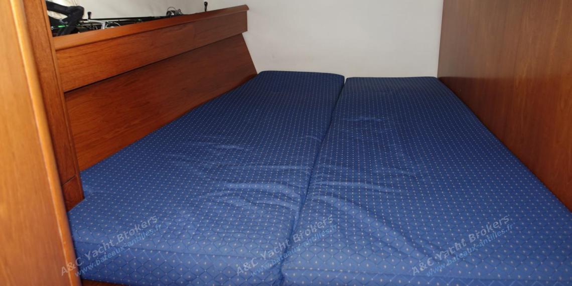 Jeanneau Sun Odyssey 45 : Aft starboard cabin Jeanneau Sun Odyssey 45 : Aft starboard cabin