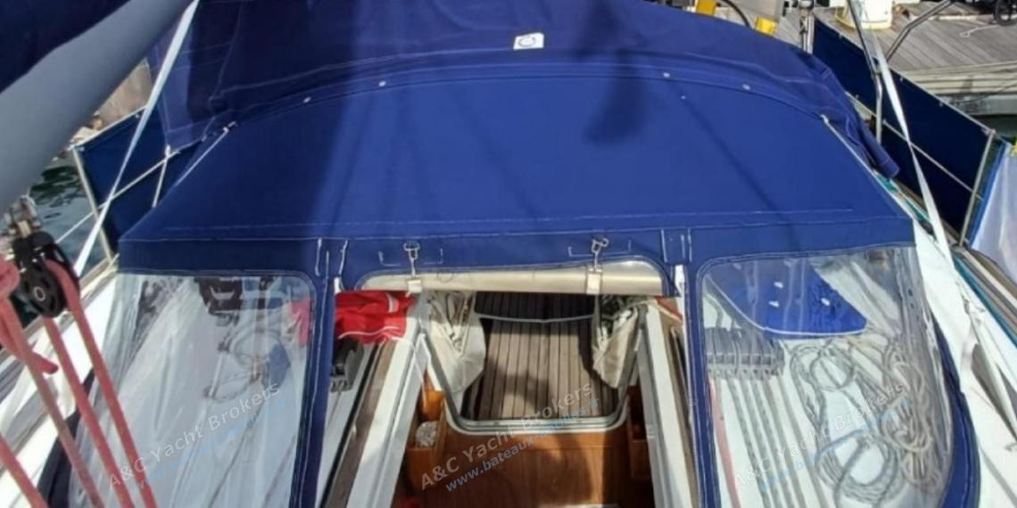 Jeanneau Sun Odyssey 45 : Dodger and bimini Jeanneau Sun Odyssey 45 : Dodger and bimini