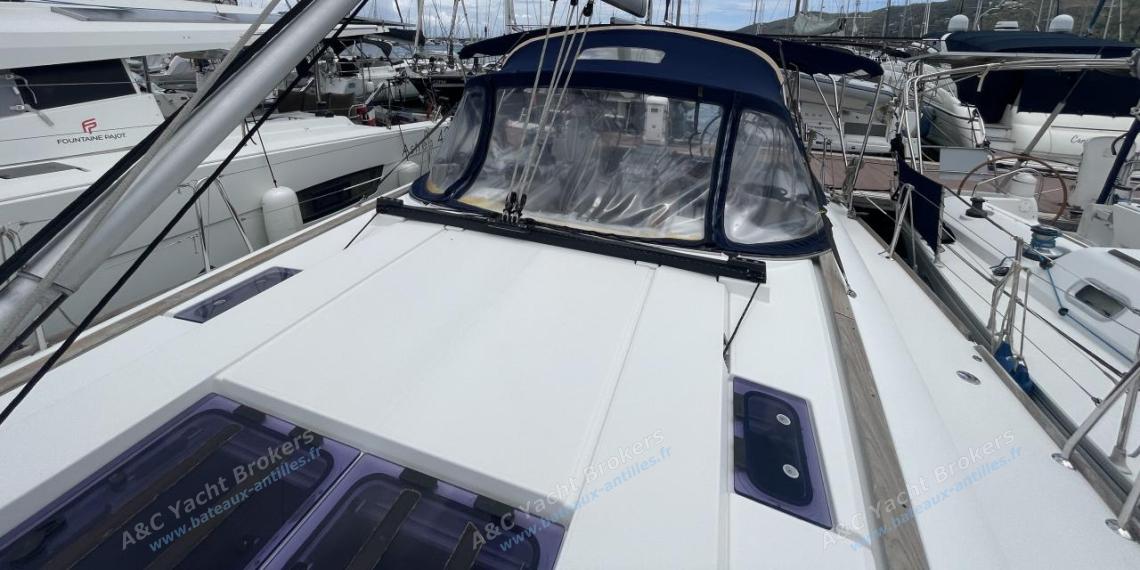 Jeanneau Sun Odyssey 479 : Capote de roof Jeanneau Sun Odyssey 479 : Capote de roof