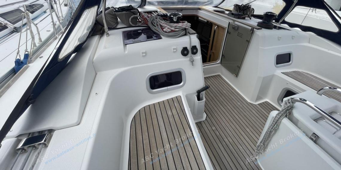 Jeanneau Sun Odyssey 479 : Cockpit Jeanneau Sun Odyssey 479 : Cockpit