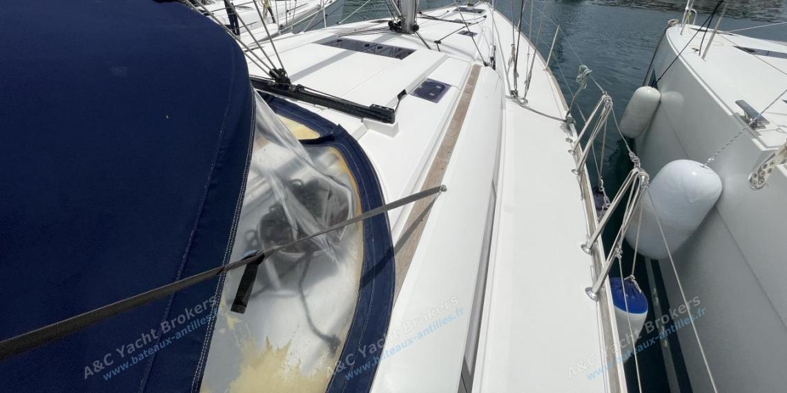 Jeanneau Sun Odyssey 479 : Passavant tribord Jeanneau Sun Odyssey 479 : Passavant tribord
