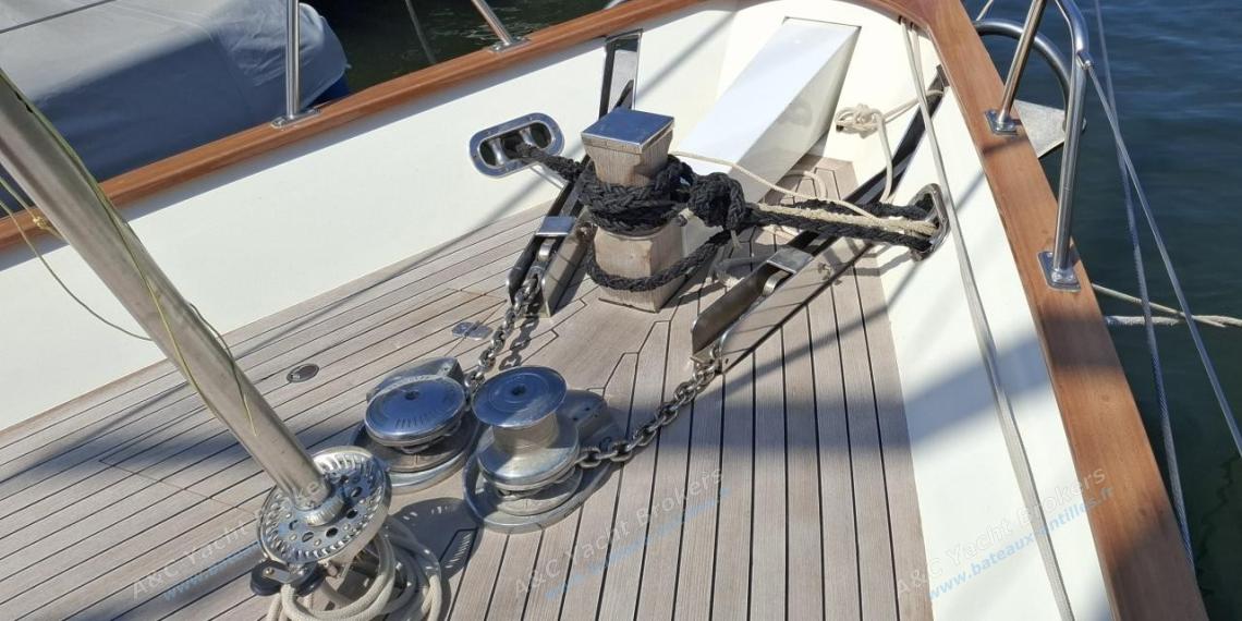 TIOGA 68 : Double windlass TIOGA 68 : Double windlass