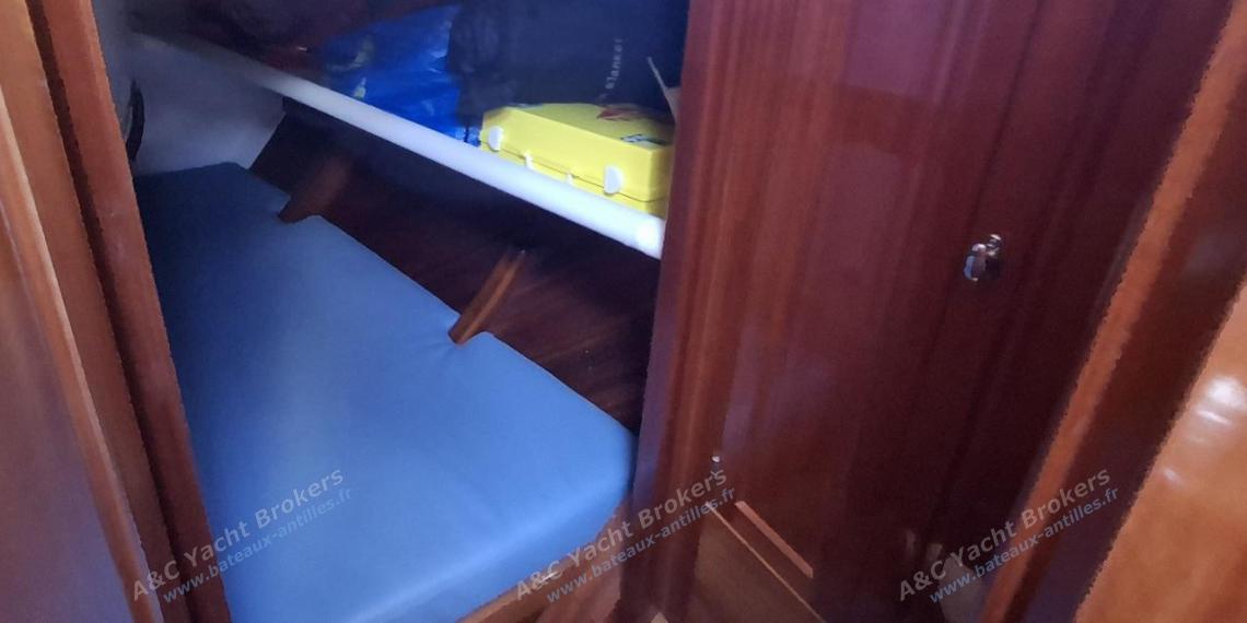 TIOGA 68 : Forward starboard single cabin TIOGA 68 : Forward starboard single cabin