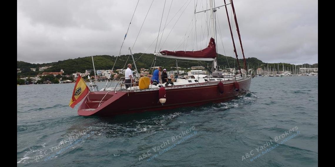 Vallicelli 65: In the channel at Le Marin Vallicelli 65: In the channel at Le Marin