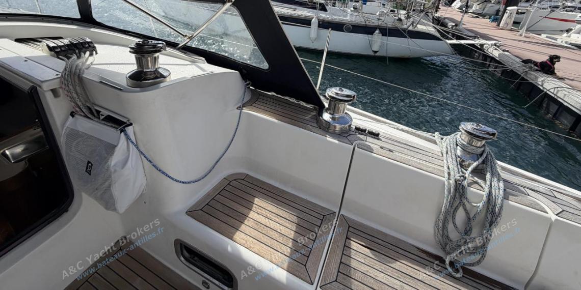 X-Yachts-X-40 : Starboard winches in cockpit X-Yachts-X-40 : Starboard winches in cockpit