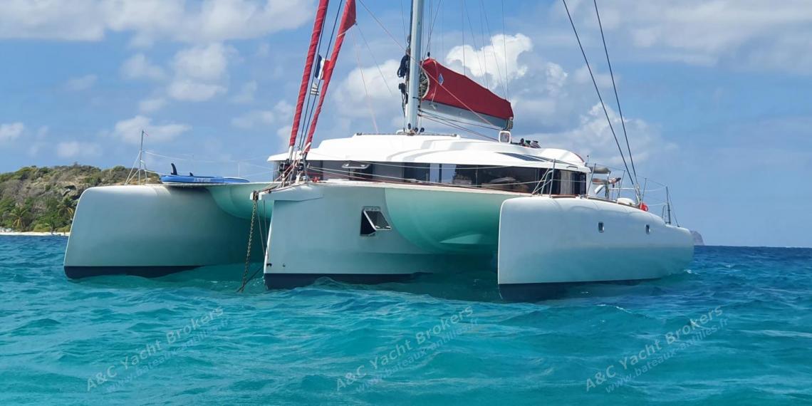 NEEL 45 Evolution : At anchor in the Caribbean