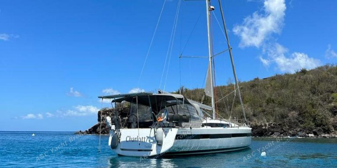 Jeanneau Sun Odyssey 490 : At anchor